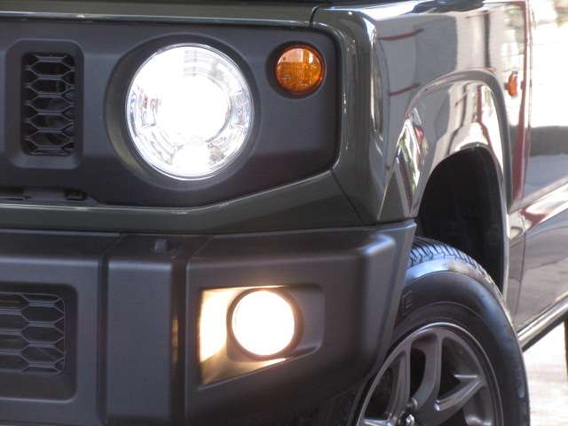 U00047872121_30_001.jpg