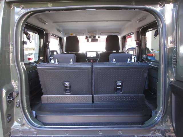 U00047872121_56_001.jpg