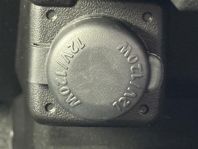 UZ0047980751_40_002.jpg