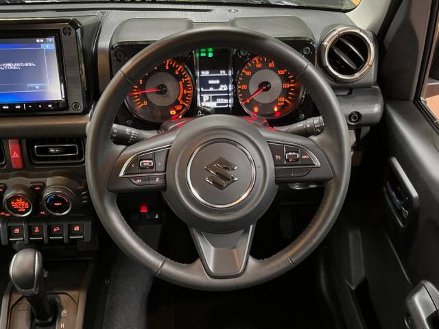 UZ0047859977_8_001.jpg