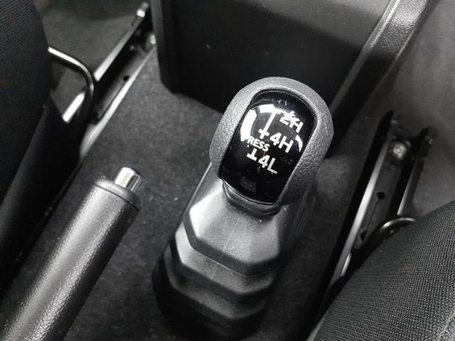UZ0047912468_40_001.jpg
