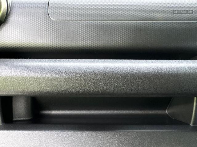 UZ0047892018_46_001.jpg