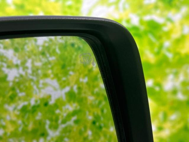 UZ0047892018_53_001.jpg
