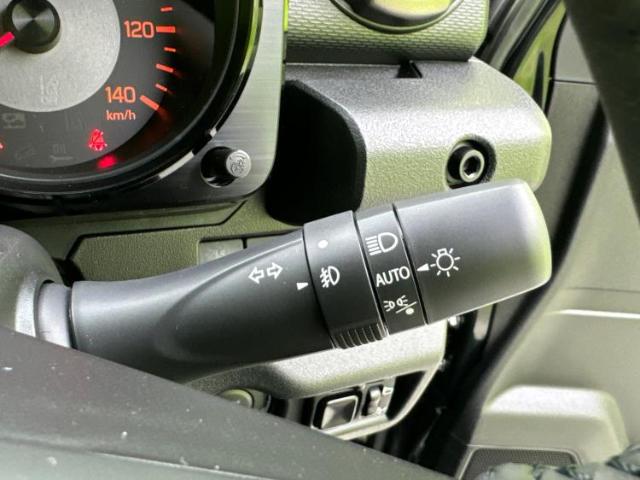 UZ0048192790_10_001.jpg