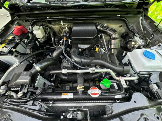 UZ0048192790_47_001.jpg