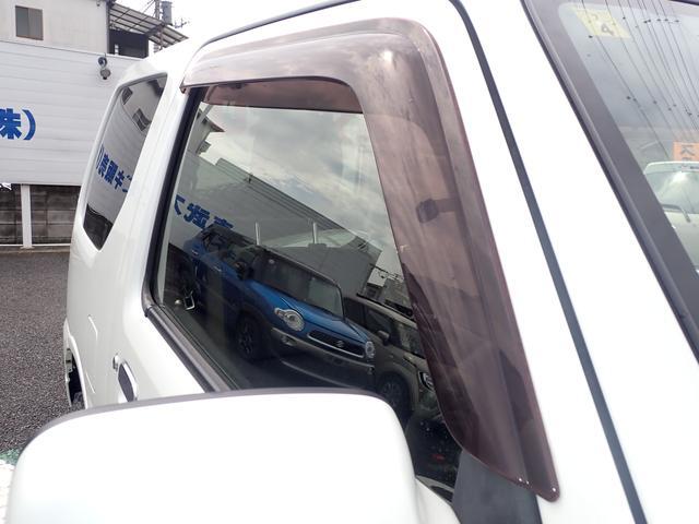 UZ0046553589_14_006.jpg