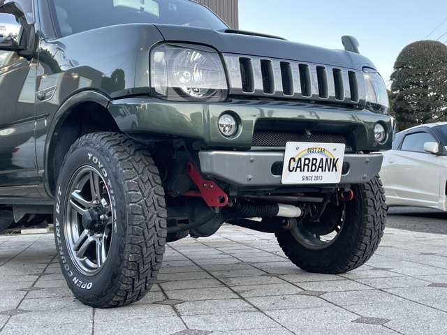 UJ0047935871_4_001.jpg