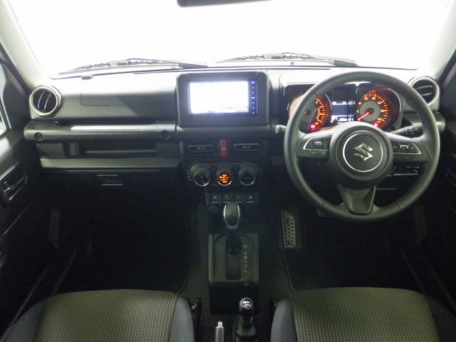 UZ0048171901_12_001.jpg