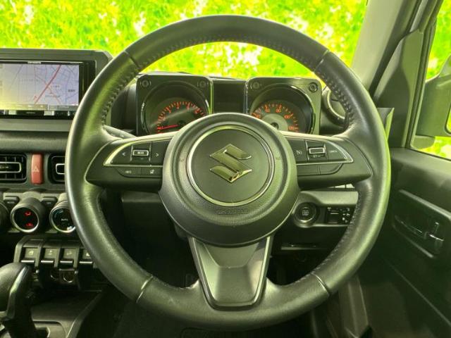 UZ0048036779_15_001.jpg