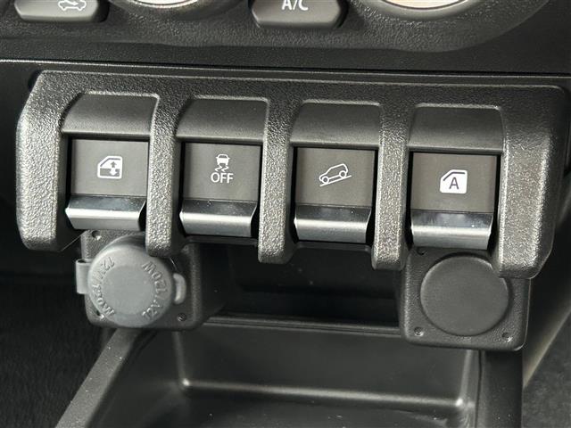 UZ0048509548_13_002.jpg