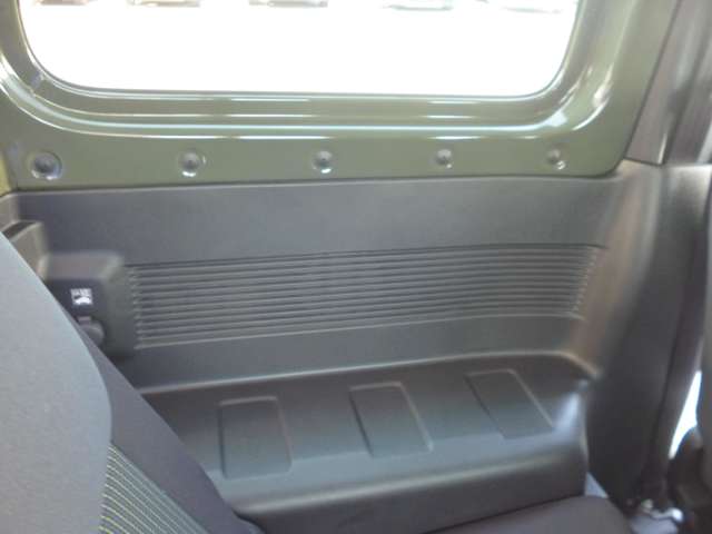 U00048376022_55_001.jpg