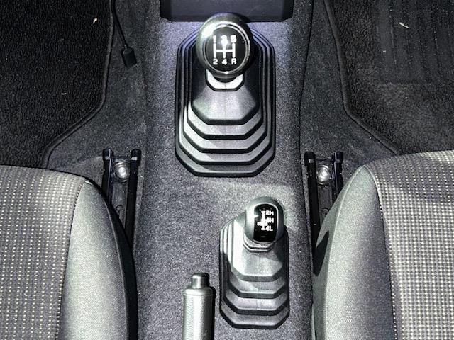 UZ0047810900_19_002.jpg