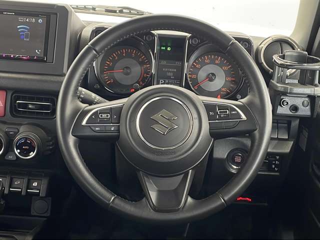 UZ0047980632_15_002.jpg