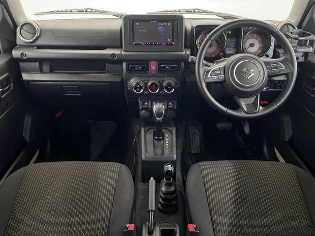 UZ0047980632_2_002.jpg