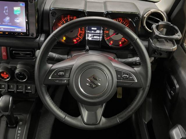 UZ0047027990_11_001.jpg