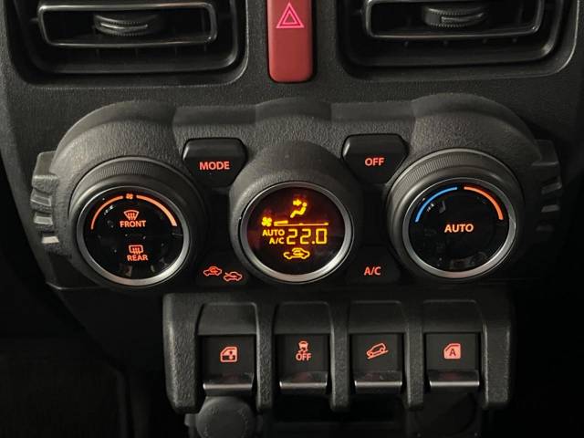 UZ0047027990_62_001.jpg