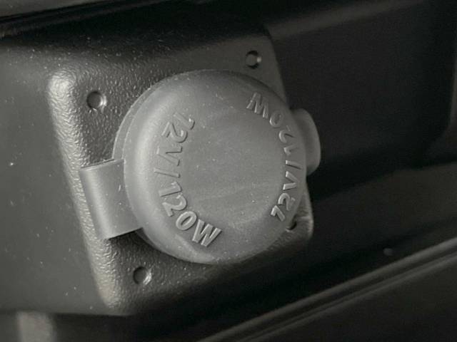 UZ0047007328_46_001.jpg