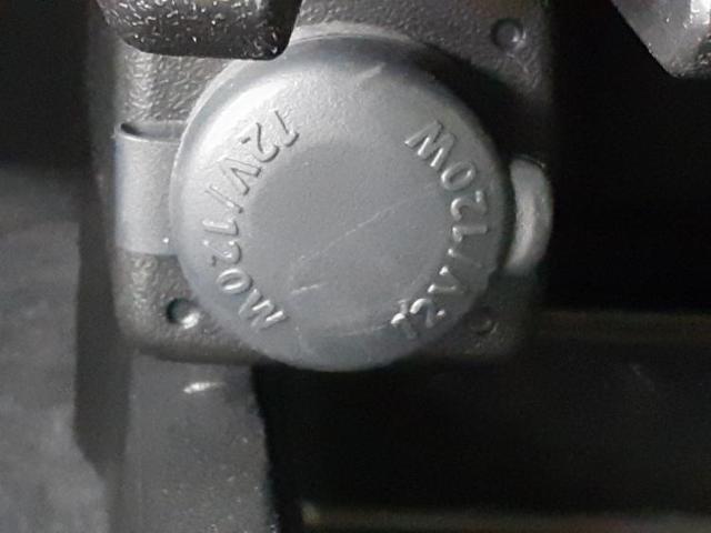 UZ0047970166_48_001.jpg