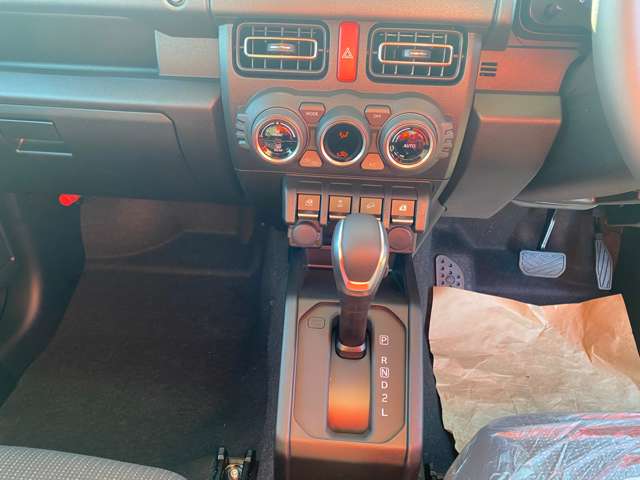 U00047568000_35_002.jpg