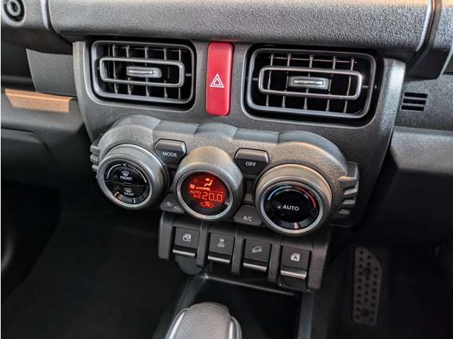 U00048133063_10_002.jpg
