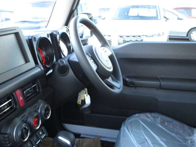 U00047919225_70_001.jpg
