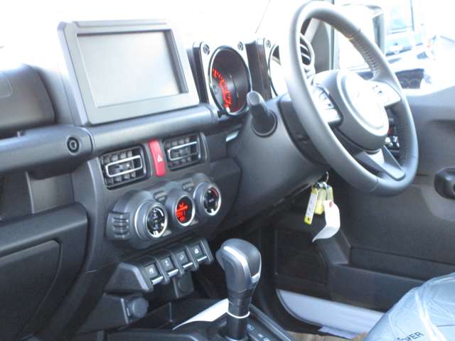 U00047919225_72_001.jpg
