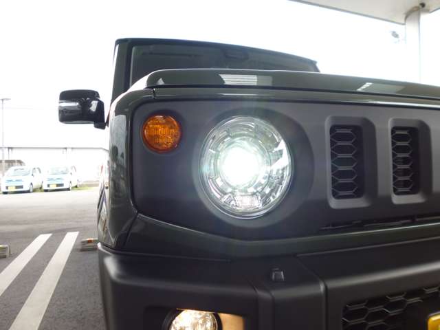 U00046513696_35_001.jpg