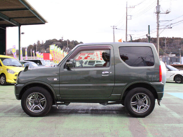 UZ0048341097_7_001.jpg