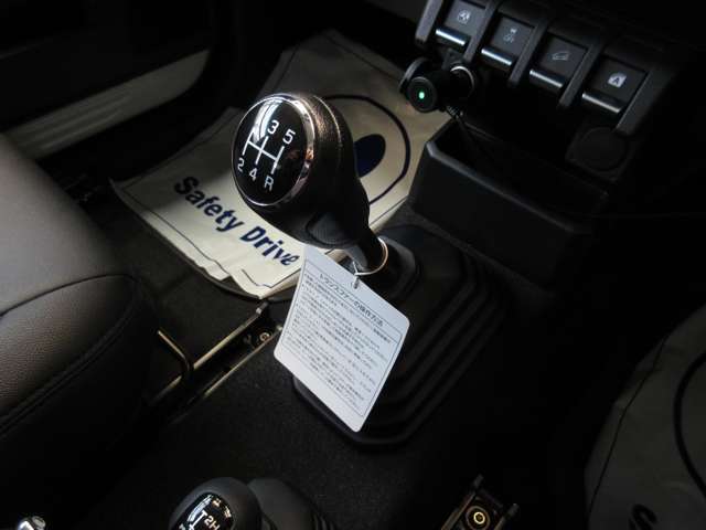 U00045218947_17_001.jpg