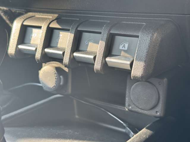 U00047772508_40_004.jpg