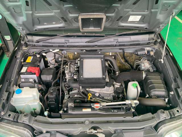 UZ0048341180_30_001.jpg