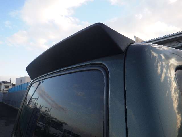 UJ0047746659_64_003.jpg