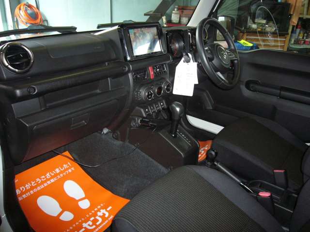 U00046865692_32_001.jpg
