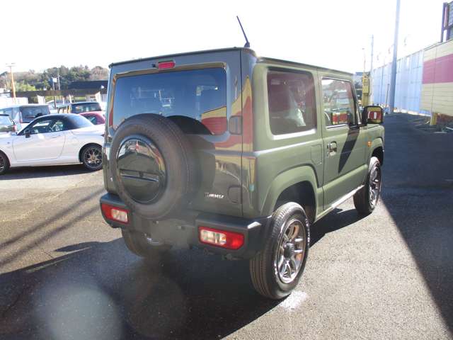 U00047658443_9_001.jpg