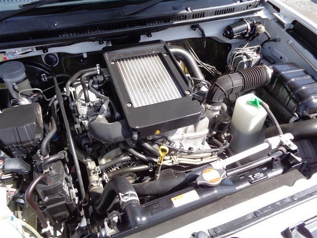 UJ0048212262_34_002.jpg