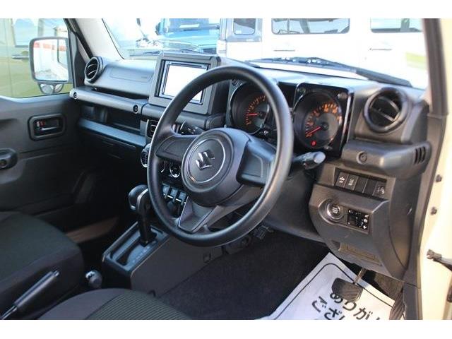 UJ0048329875_11_001.jpg