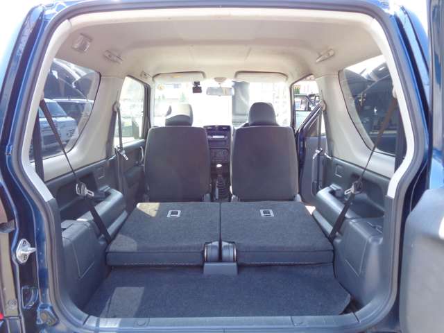 UJ0048368213_38_001.jpg