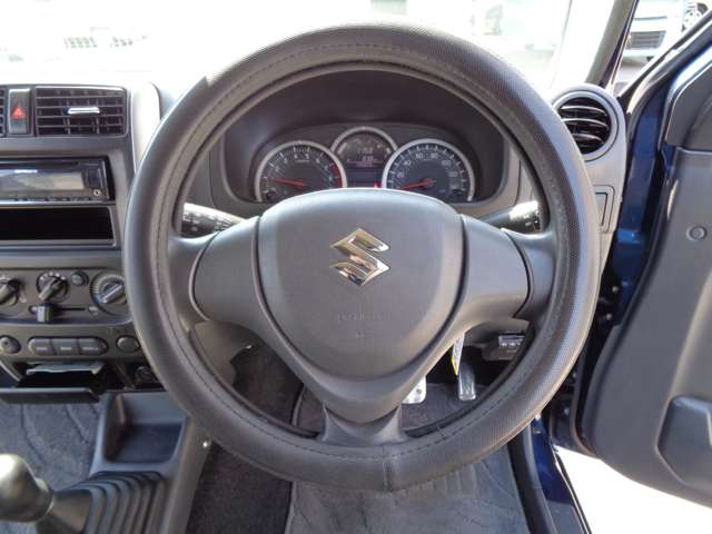 UJ0048368213_55_001.jpg