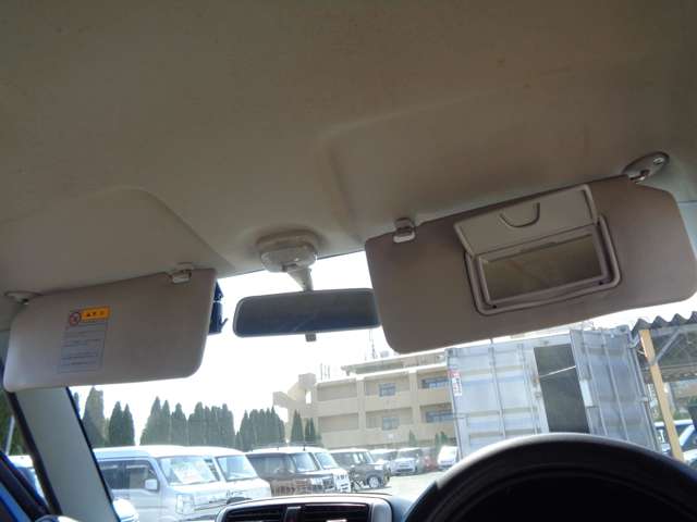 UJ0048368213_62_001.jpg