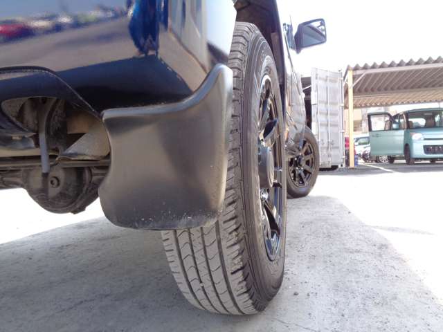 UJ0048368213_70_001.jpg