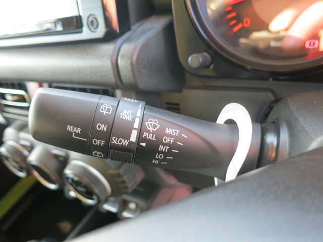 U00048251586_43_001.jpg