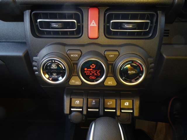 U00047812821_17_003.jpg