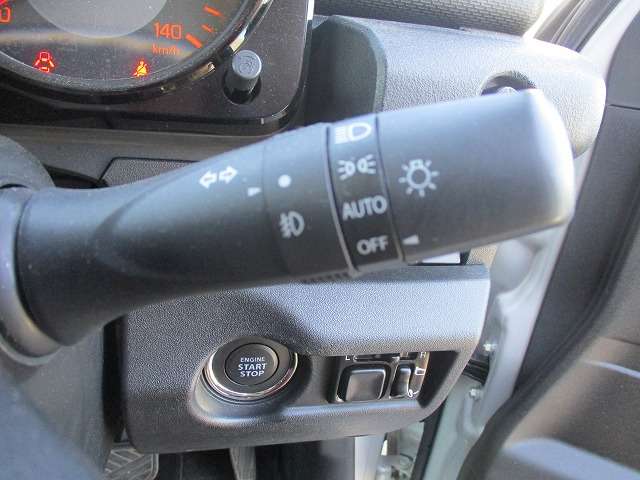 U00048141174_8_002.jpg