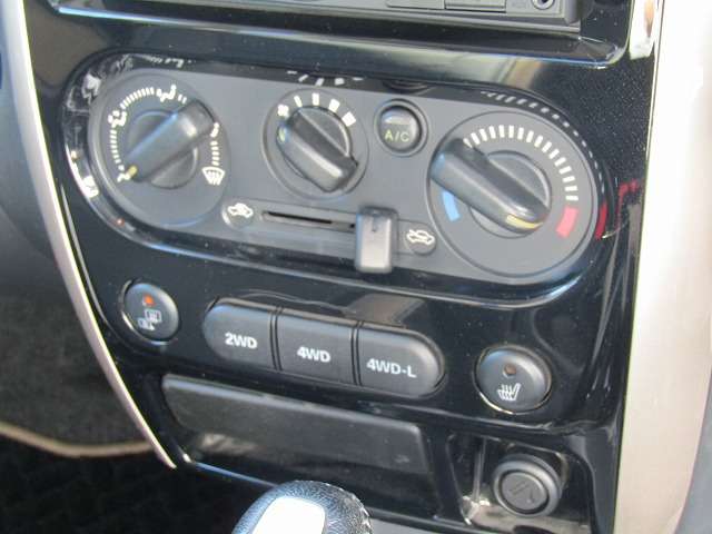 UZ0047309152_52_001.jpg