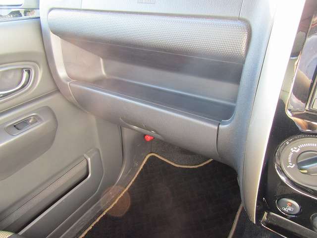 UZ0047309152_56_001.jpg