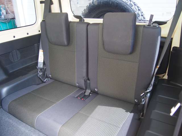 U00048542185_10_001.jpg