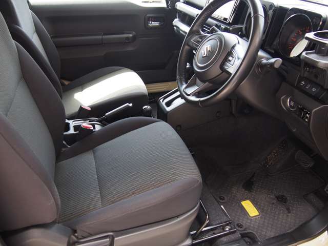 U00048542185_8_001.jpg