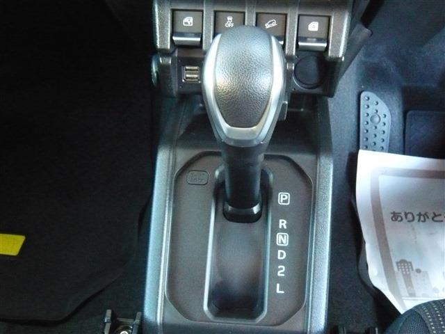 UJ0047555265_9_003.jpg