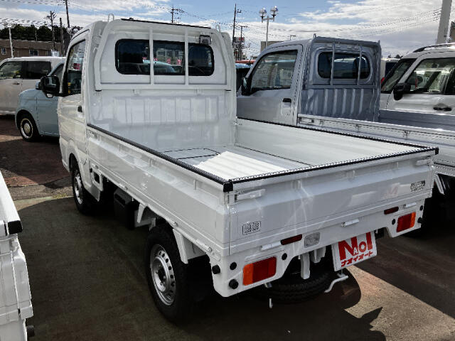 UZ0046853950_8_003.jpg