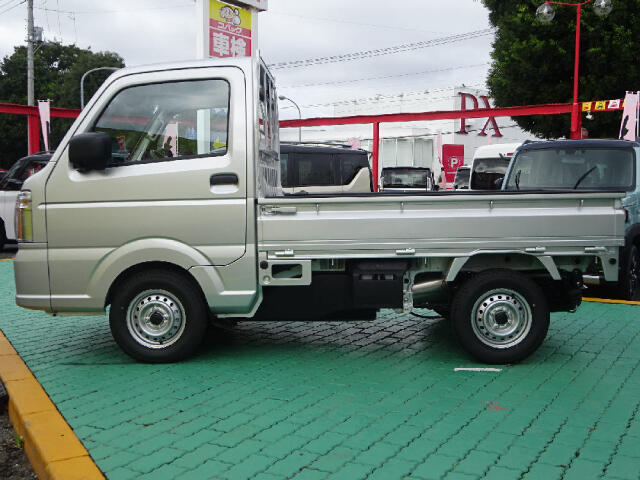 UZ0047228432_10_002.jpg